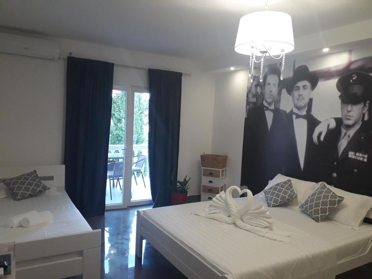 Ana Apartmani Sveti Stefan Exterior photo